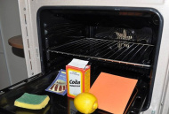 Как быстро и просто почистить духовку от жира и нагара в домашних условиях