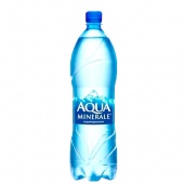 Вода питьевая газированная первой категории под товарным знаком "Аква Минерале"