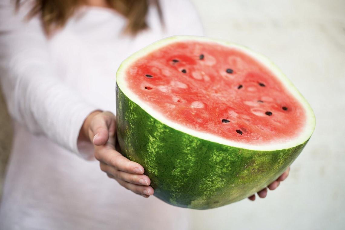 Сладкий яд: почему арбузы становятся причиной отравлений
