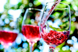 Роскачество представляет рейтинг розовых вин российского производства среднего ценового сегмента
